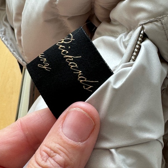 Linda Richards Vest - Picture 12 of 14